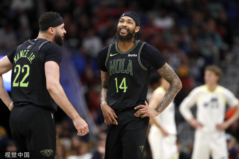 通过足球改 通过足球改