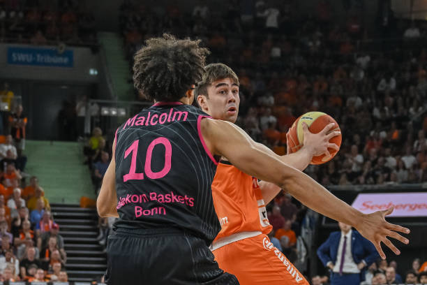 仅关乎一名 仅关乎一名